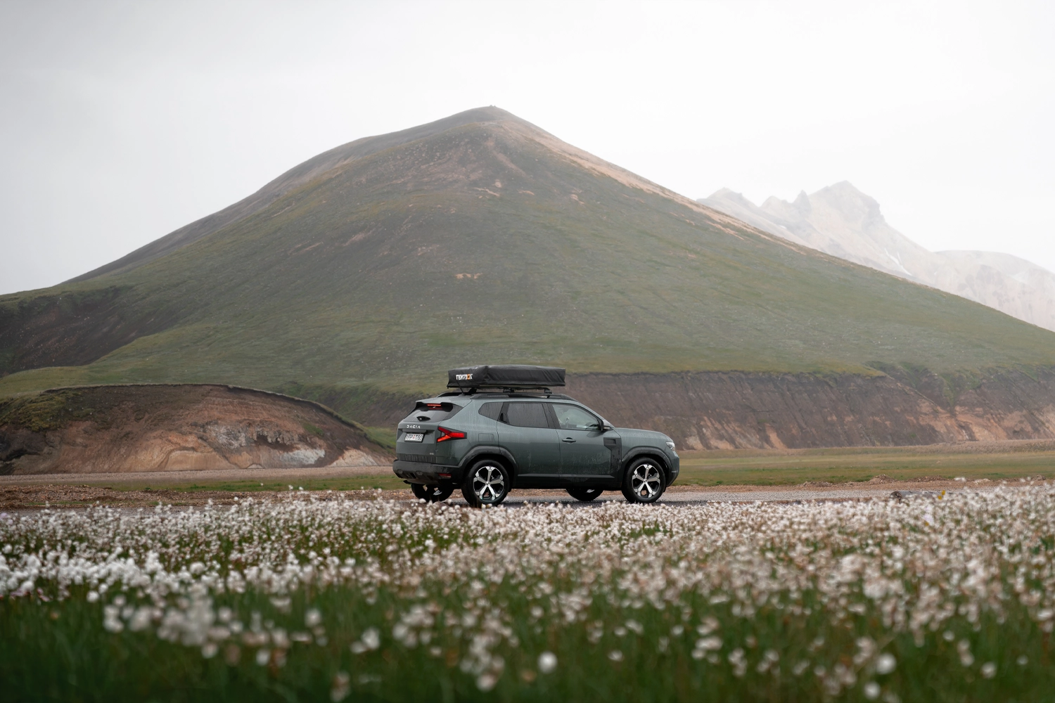 Dacia Duster Roof Tent photo 1